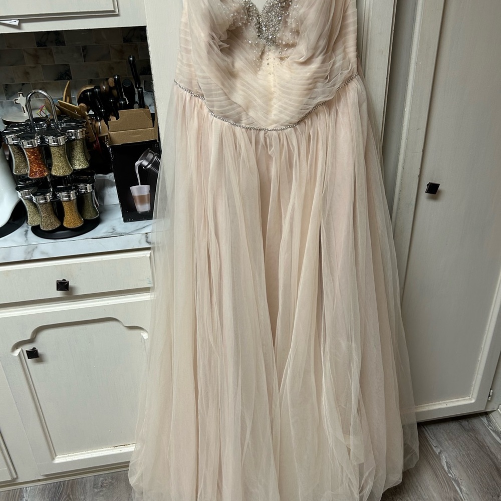 David’s Bridal. David’s Bridal studio wedding dress. Size 20W. Color Stone - Picture 8 of 11
